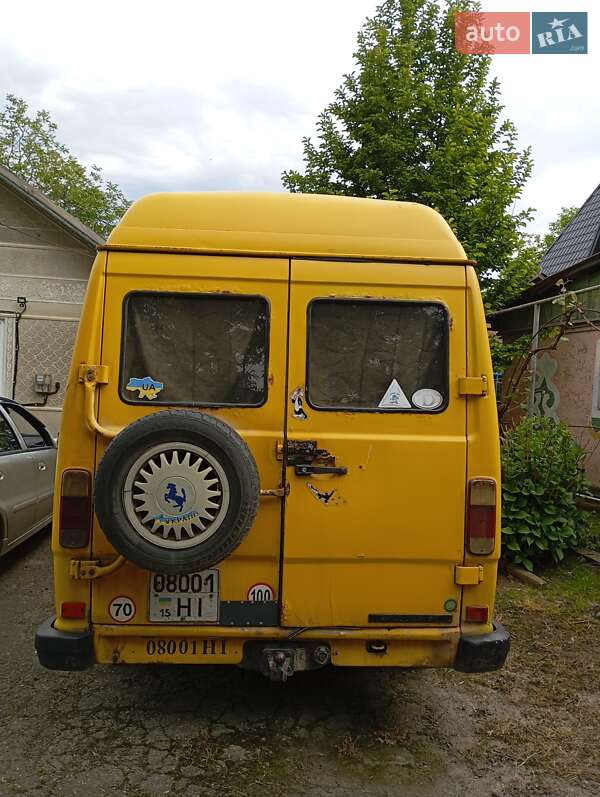 Микроавтобус Mercedes-Benz T1 1985 в Черновцах