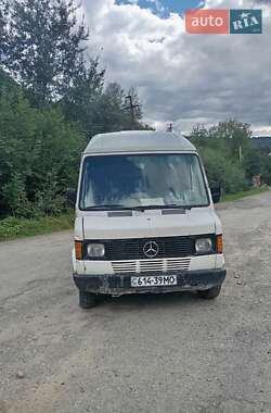 Вантажний фургон Mercedes-Benz T1 1990 в Кутах