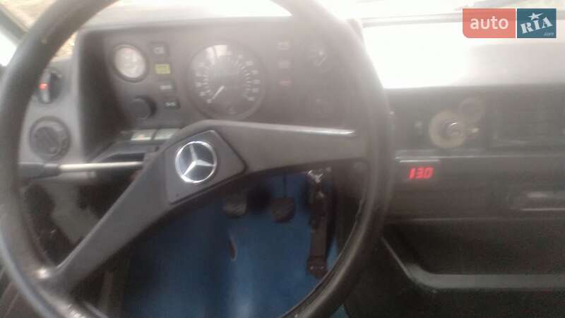 Мікроавтобус Mercedes-Benz T1 1989 в Дніпрі