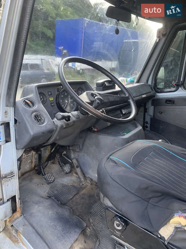 Мікроавтобус Mercedes-Benz T1 1994 в Жидачові
