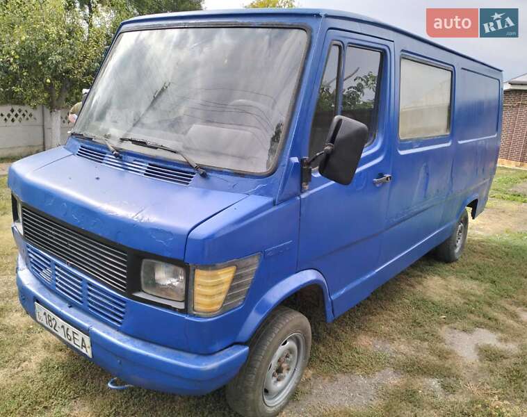 Другие автобусы Mercedes-Benz T1 1979 в Жашкове