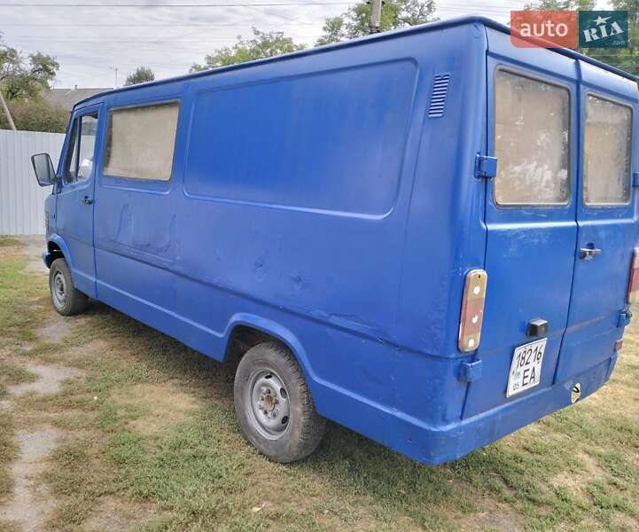 Другие автобусы Mercedes-Benz T1 1979 в Жашкове