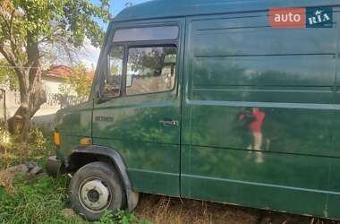 Грузовой фургон Mercedes-Benz T1 1988 в Днепре