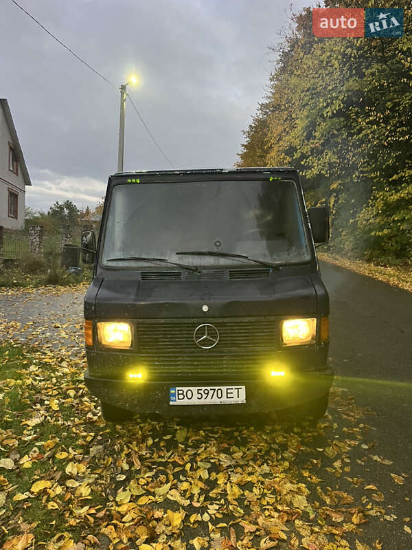 Mercedes-Benz T1 1986 Mercedes-Benz T1 1986