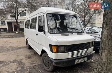 Вантажопасажирський фургон Mercedes-Benz T1 1990 в Лозовій