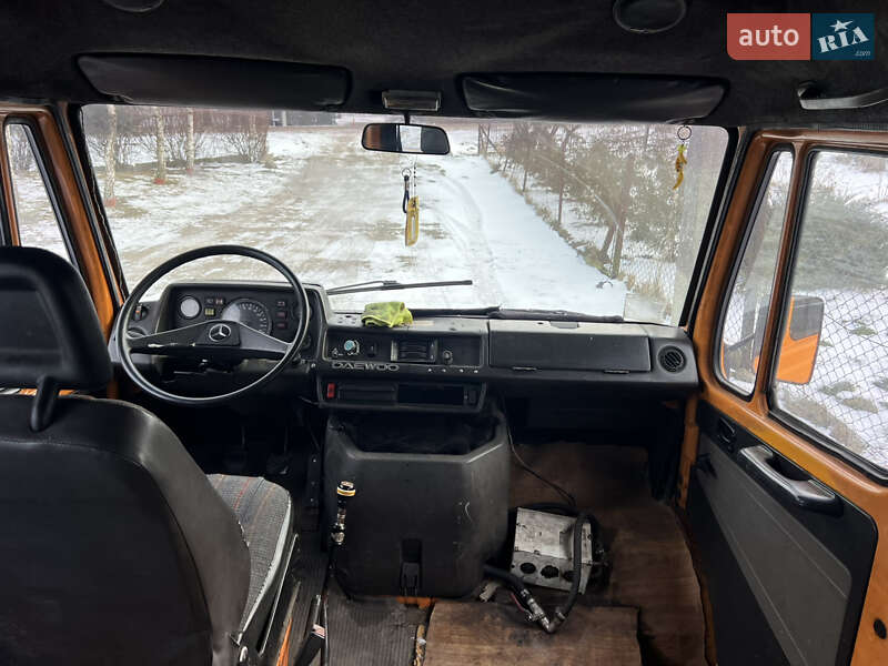 Минивэн Mercedes-Benz T1 1989 в Львове
