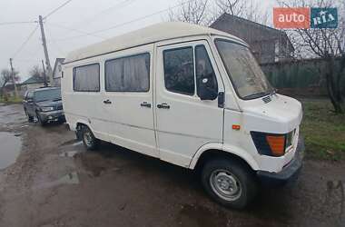 Грузопассажирский фургон Mercedes-Benz T1 1987 в Киеве