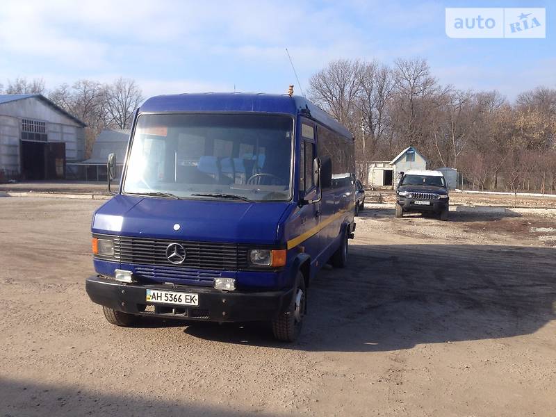 Автобус Mercedes-Benz T2 1995 в Сватово