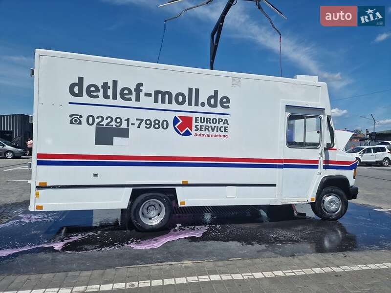 Грузовой фургон Mercedes-Benz T2 1996 в Ровно