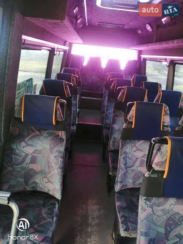 Мікроавтобус Mercedes-Benz T2 1997 в Кривому Розі