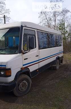 Пригородный автобус Mercedes-Benz T2 1995 в Тернополе