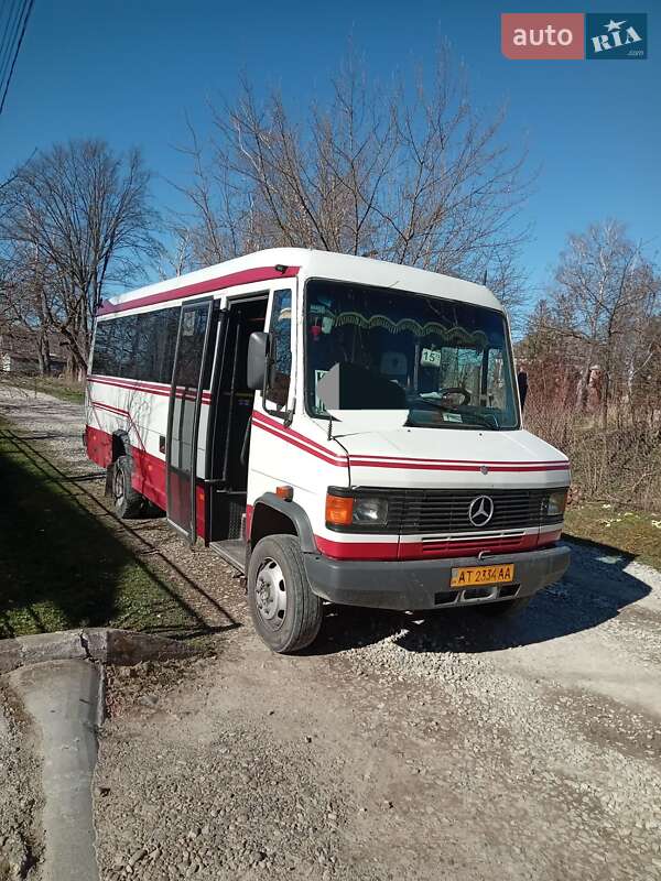 Туристический / Междугородний автобус Mercedes-Benz T2 1996 в Коломые