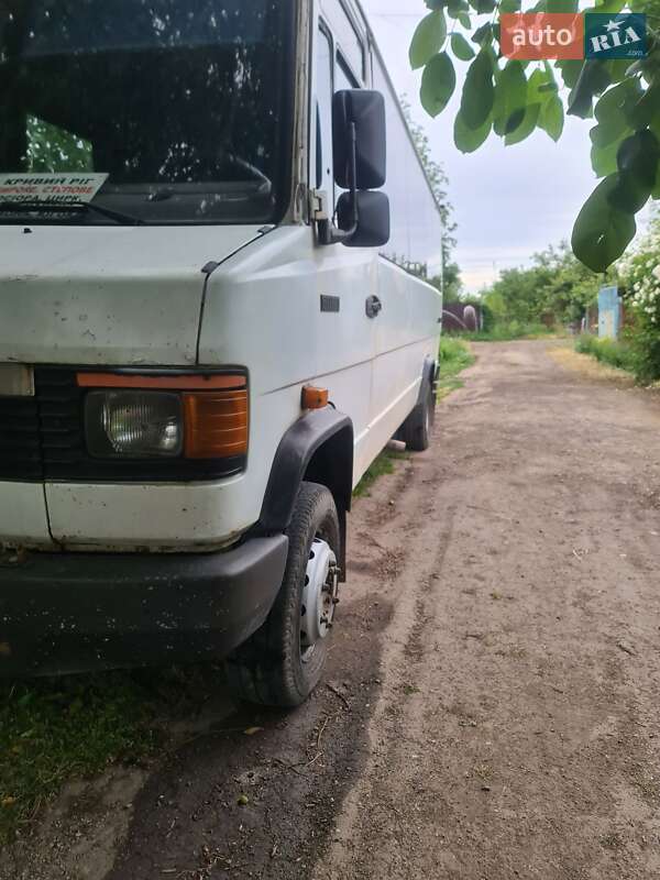Мікроавтобус Mercedes-Benz T2 1996 в Кривому Розі