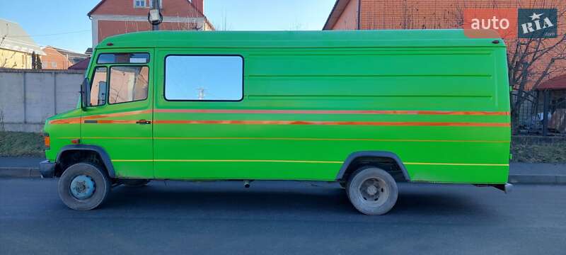Вантажопасажирський фургон Mercedes-Benz T2 1995 в Дунаївцях