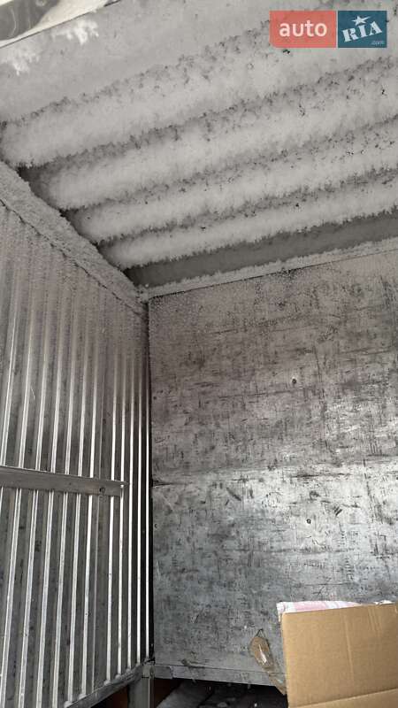 Рефрижератор Mercedes-Benz T2 1996 в Ужгороде