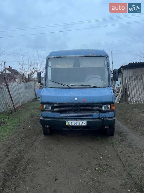 Mercedes-Benz T2 1988