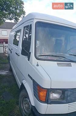 Грузопассажирский фургон Mercedes-Benz T2 1993 в Каменец-Подольском
