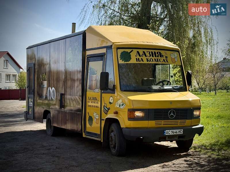 Mercedes-Benz T2 1995