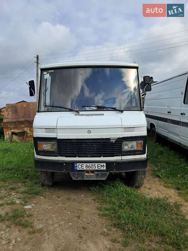 Mercedes-Benz T2 1986