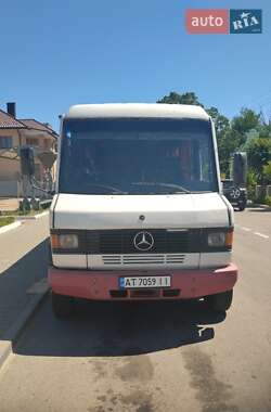 Приміський автобус Mercedes-Benz T2 1993 в Сторожинці