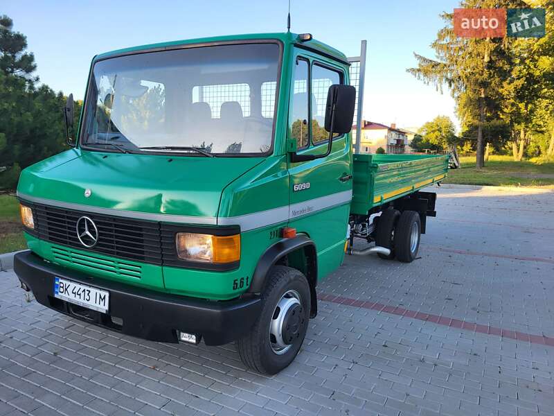 Mercedes-Benz T2 1994