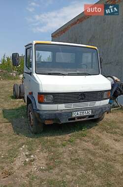 Шасі Mercedes-Benz T2 1992 в Умані