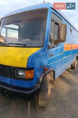 Грузовой фургон Mercedes-Benz T2 1990 в Емильчине
