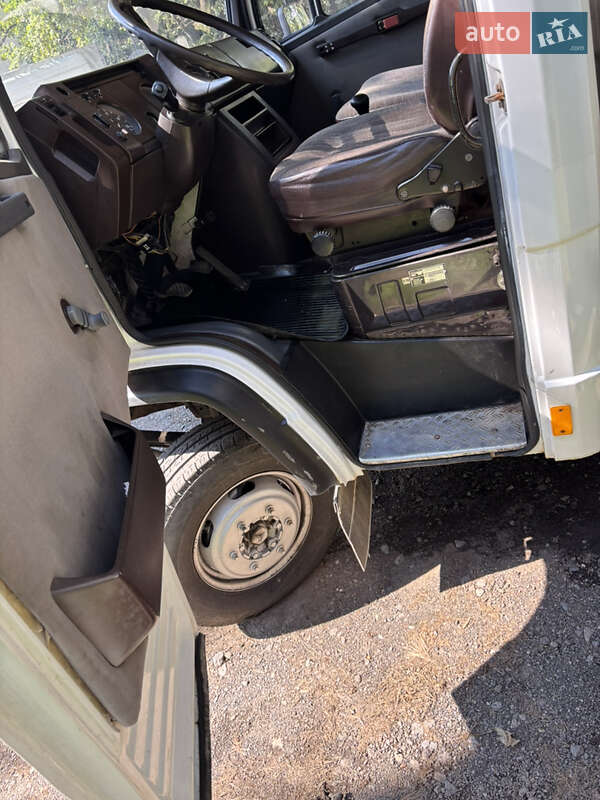 Грузовой фургон Mercedes-Benz T2 1989 в Киеве фото 10 Грузовой фургон Mercedes-Benz T2 1989 в Киеве