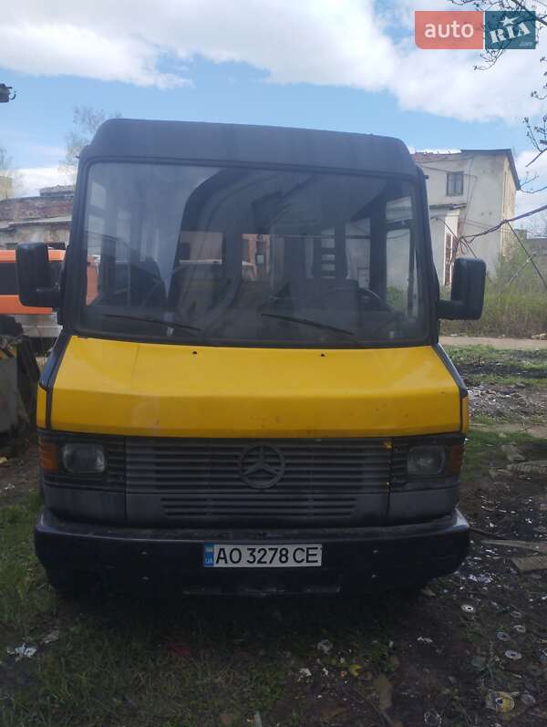 Mercedes-Benz T2 1994