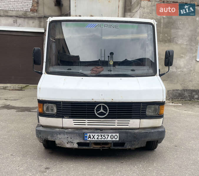 Mercedes-Benz T2 1986 Mercedes-Benz T2 1986