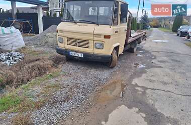 Эвакуатор Mercedes-Benz T2 1978 в Ужгороде