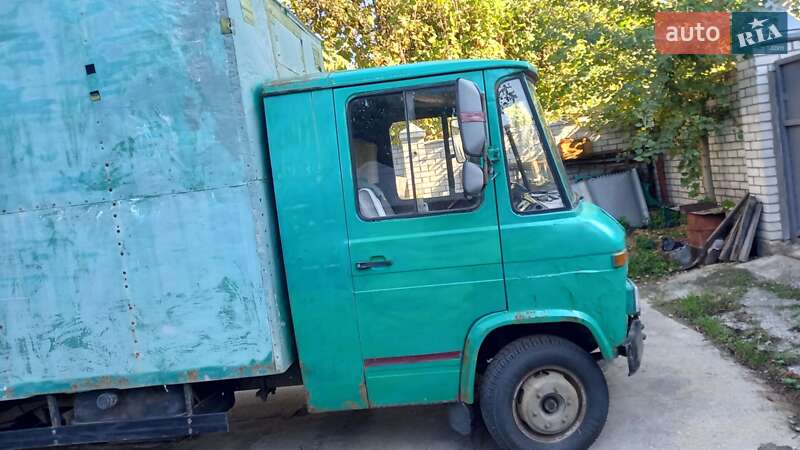 Вантажний фургон Mercedes-Benz T2 1980 в Житомирі