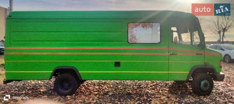 Вантажопасажирський фургон Mercedes-Benz T2 1995 в Луцьку