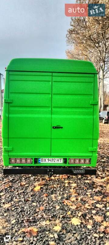 Вантажопасажирський фургон Mercedes-Benz T2 1995 в Луцьку