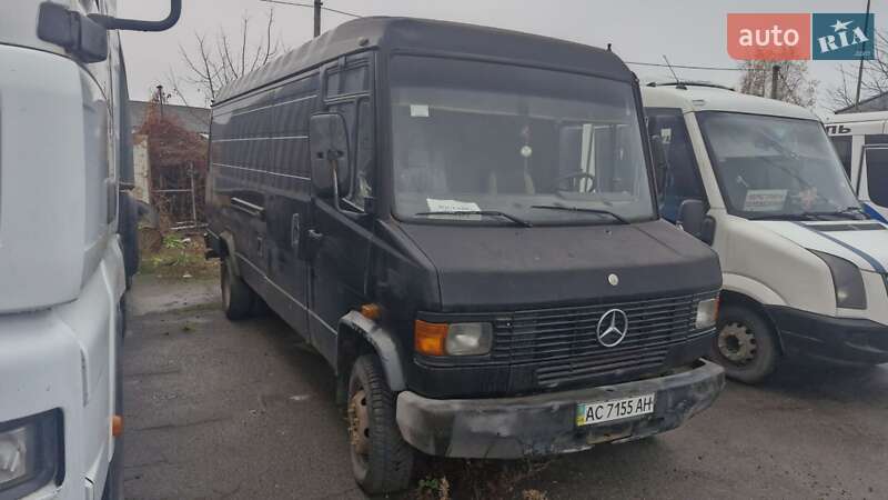 Грузовой фургон Mercedes-Benz T2 1995 в Луцке