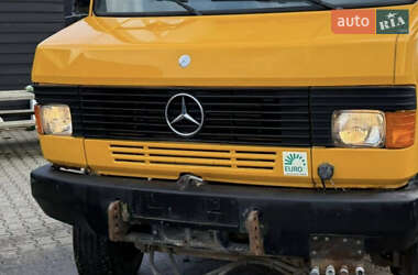 Вантажний фургон Mercedes-Benz T2 1992 в Ужгороді