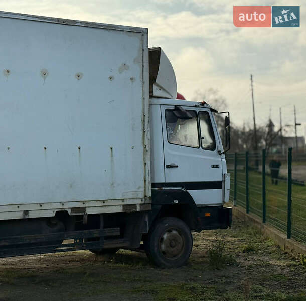 Вантажний фургон Mercedes-Benz T2 1996 в Бердичеві