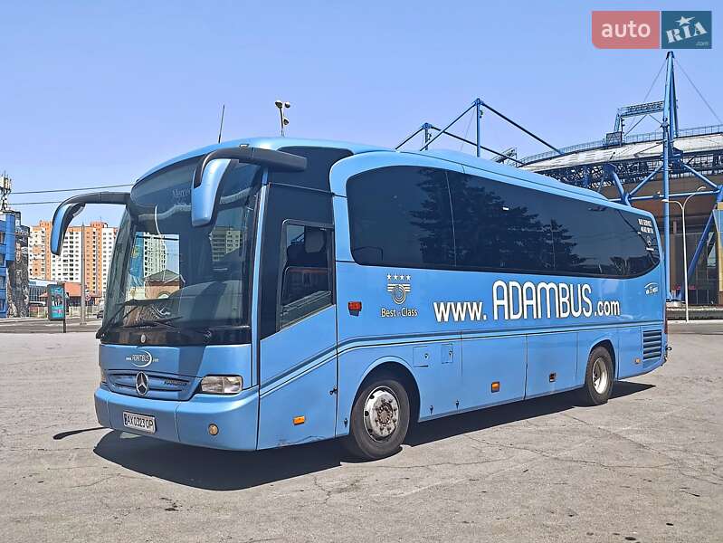 Mercedes-Benz Tourino 2008