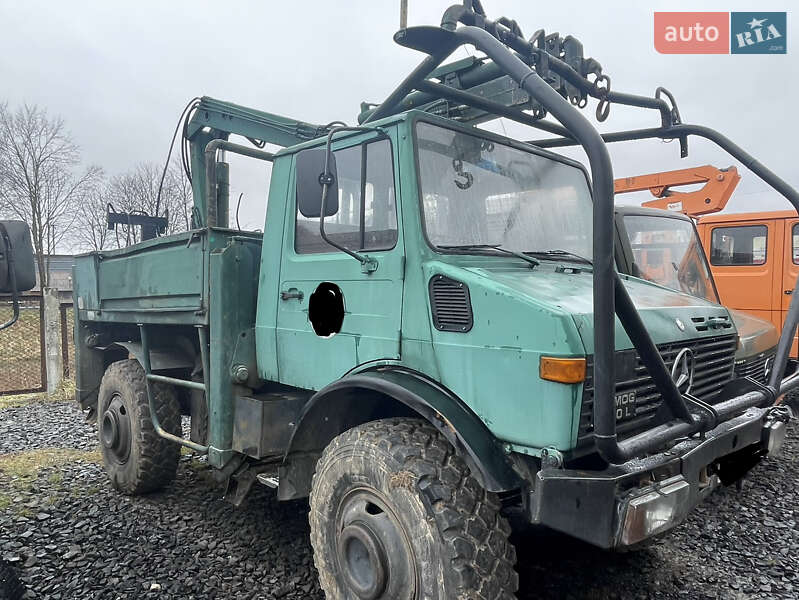 Бурова установка Mercedes-Benz Unimog 1990 в Львові