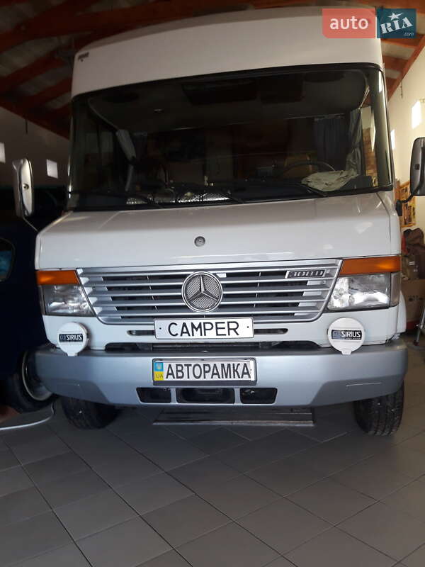 Дом на колесах Mercedes-Benz Unimog 1998 в Киеве