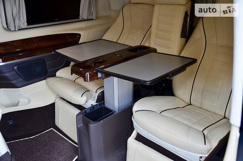 Мінівен Mercedes-Benz V-Class 2015 в Києві