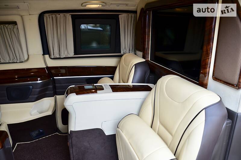 Мінівен Mercedes-Benz V-Class 2015 в Києві