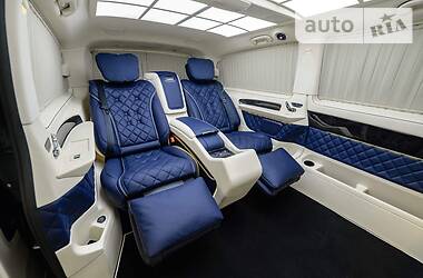 Мінівен Mercedes-Benz V-Class 2019 в 