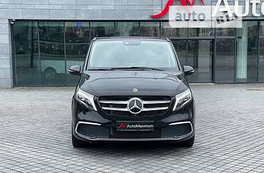 Мінівен Mercedes-Benz V-Class 2022 в Києві