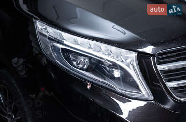 Минивэн Mercedes-Benz V-Class 2016 в 
