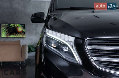 Минивэн Mercedes-Benz V-Class 2016 в 