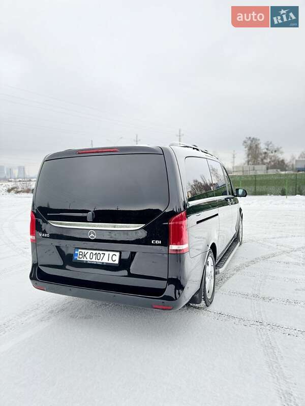Минивэн Mercedes-Benz V-Class 2015 в Вараше фото 19 Минивэн Mercedes-Benz V-Class 2015 в Вараше