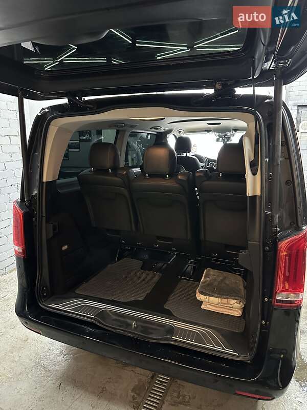 Минивэн Mercedes-Benz V-Class 2015 в Вараше фото 27 Минивэн Mercedes-Benz V-Class 2015 в Вараше