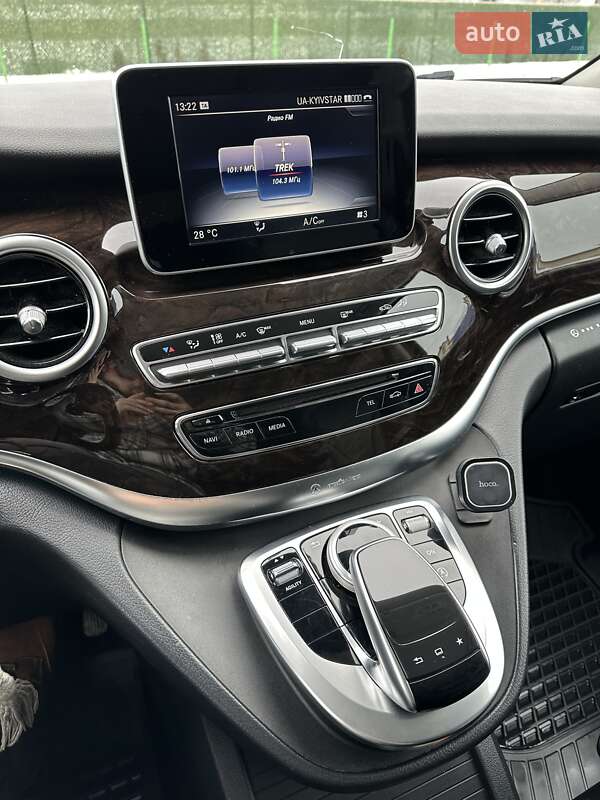 Минивэн Mercedes-Benz V-Class 2015 в Вараше фото 56 Минивэн Mercedes-Benz V-Class 2015 в Вараше