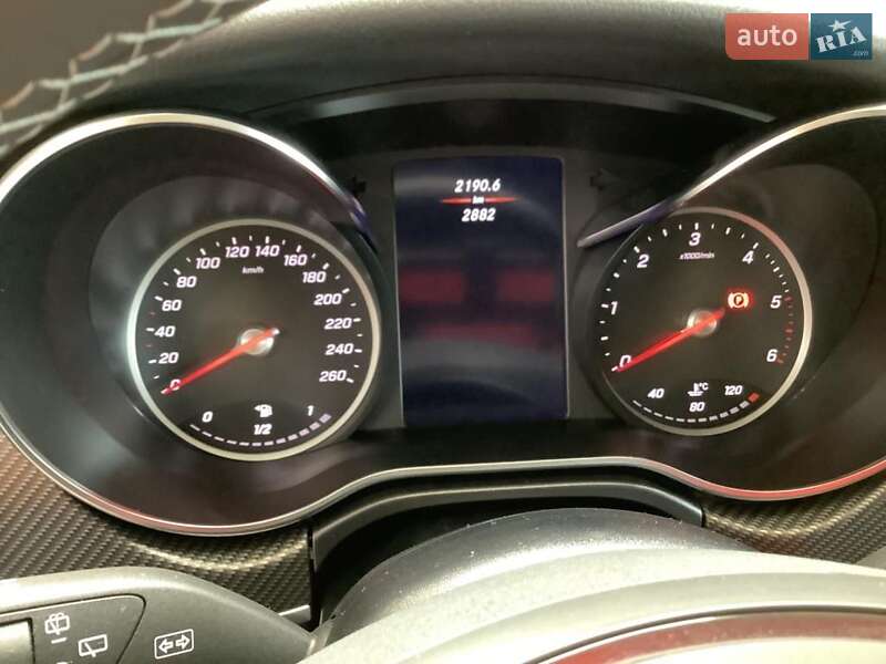 Минивэн Mercedes-Benz V-Class 2023 в Киеве